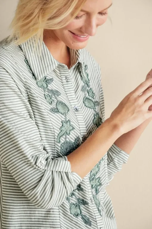 Anisa Tunic