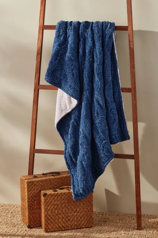 Cecilia Chenille Throw