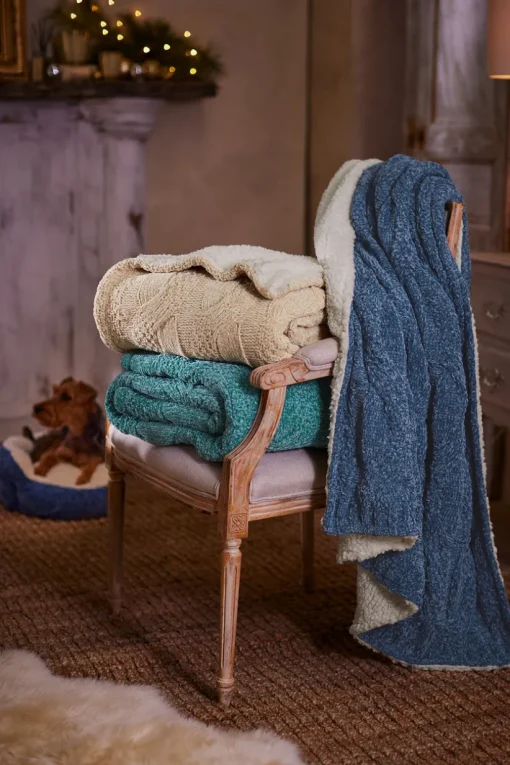Cecilia Chenille Throw