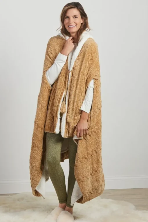 Chenille Sherpa Wearable Throw