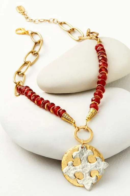 Melona Pendant Necklace