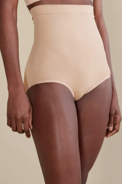 Yummie High Waist Shaping Brief